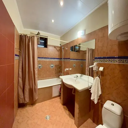 Romana Second Floor 3 Bedroom Apartment *
